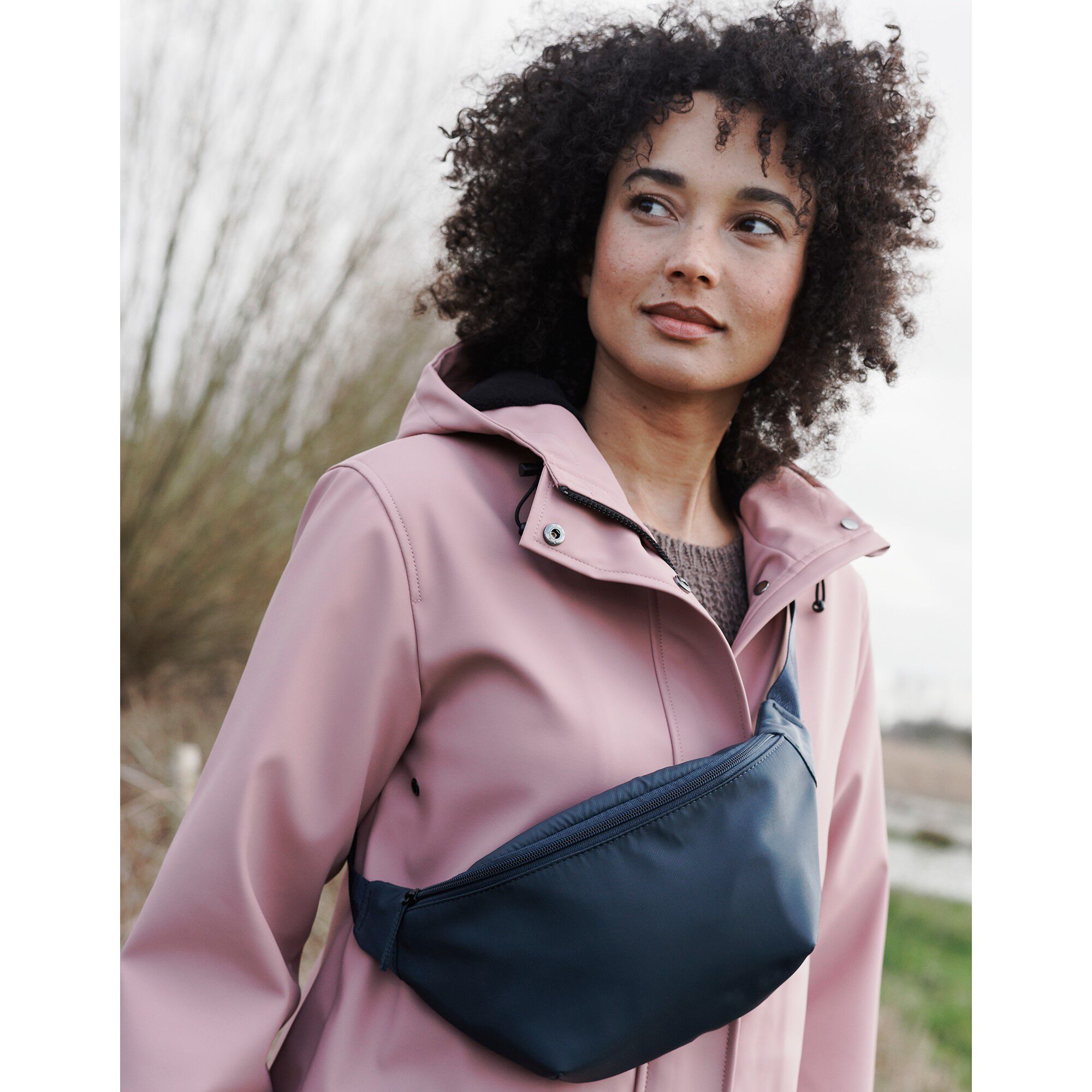 Sac banane imperméable en polyamide recyclé(**)