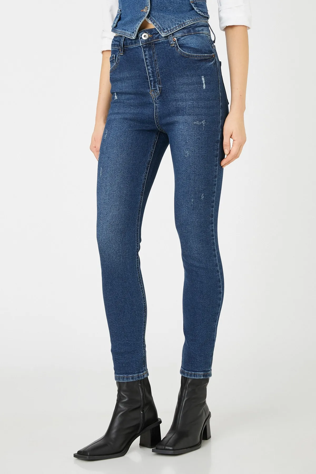 Koton  Dunkle Indigo-Jeans für Damen 3WAL40074MD