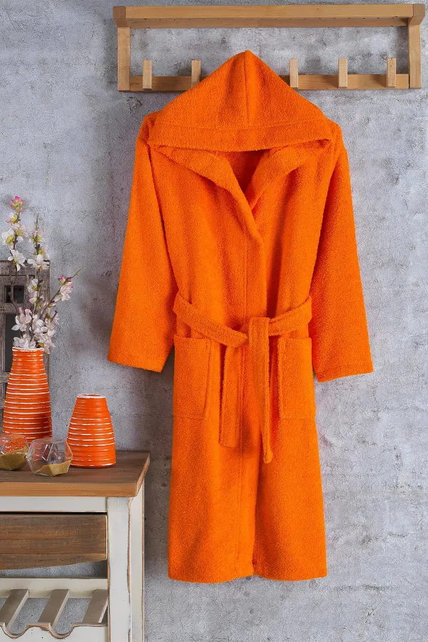 Zeynep Tekstil  Jungen-Bademantel aus Baumwolle mit Kapuze. Unisex-Kellnerjungen-Bademantel