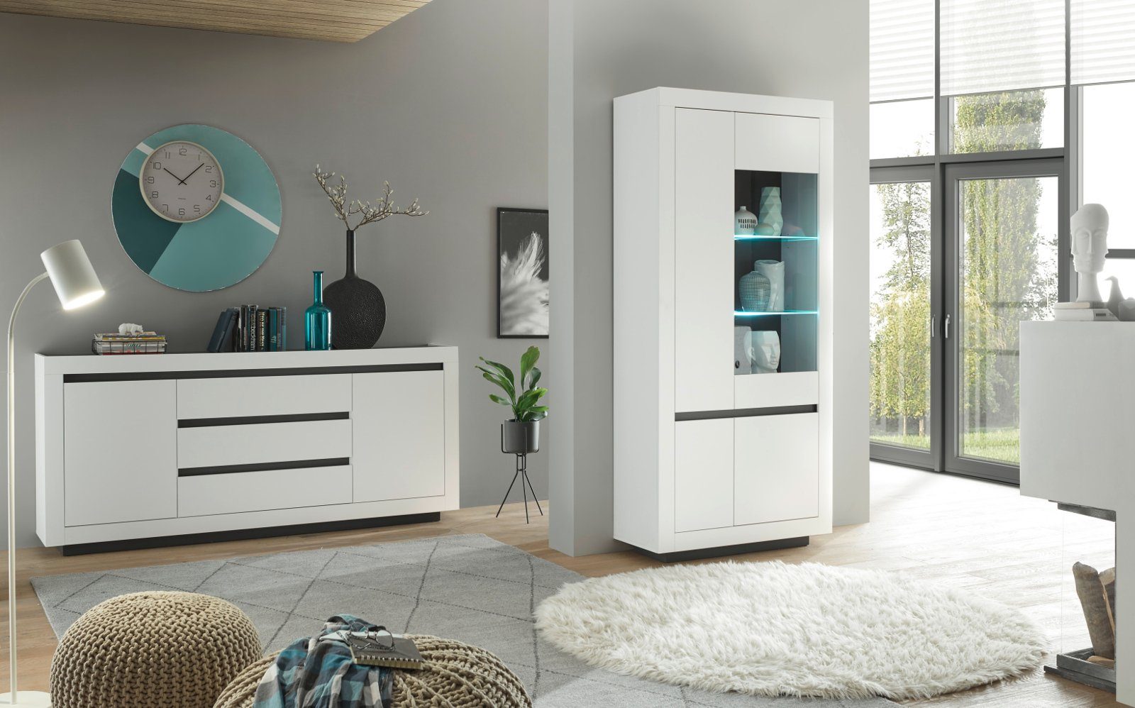 Furn.Design Highboard Rooky (Vitrine in matt weiß mit Anthrazit, 96 x 136 cm), mit viel Stauraum