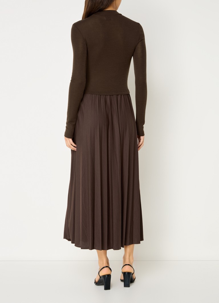 Vestido de punto plisado de largo medio de Claudie Pierlot en mezcla de lana.