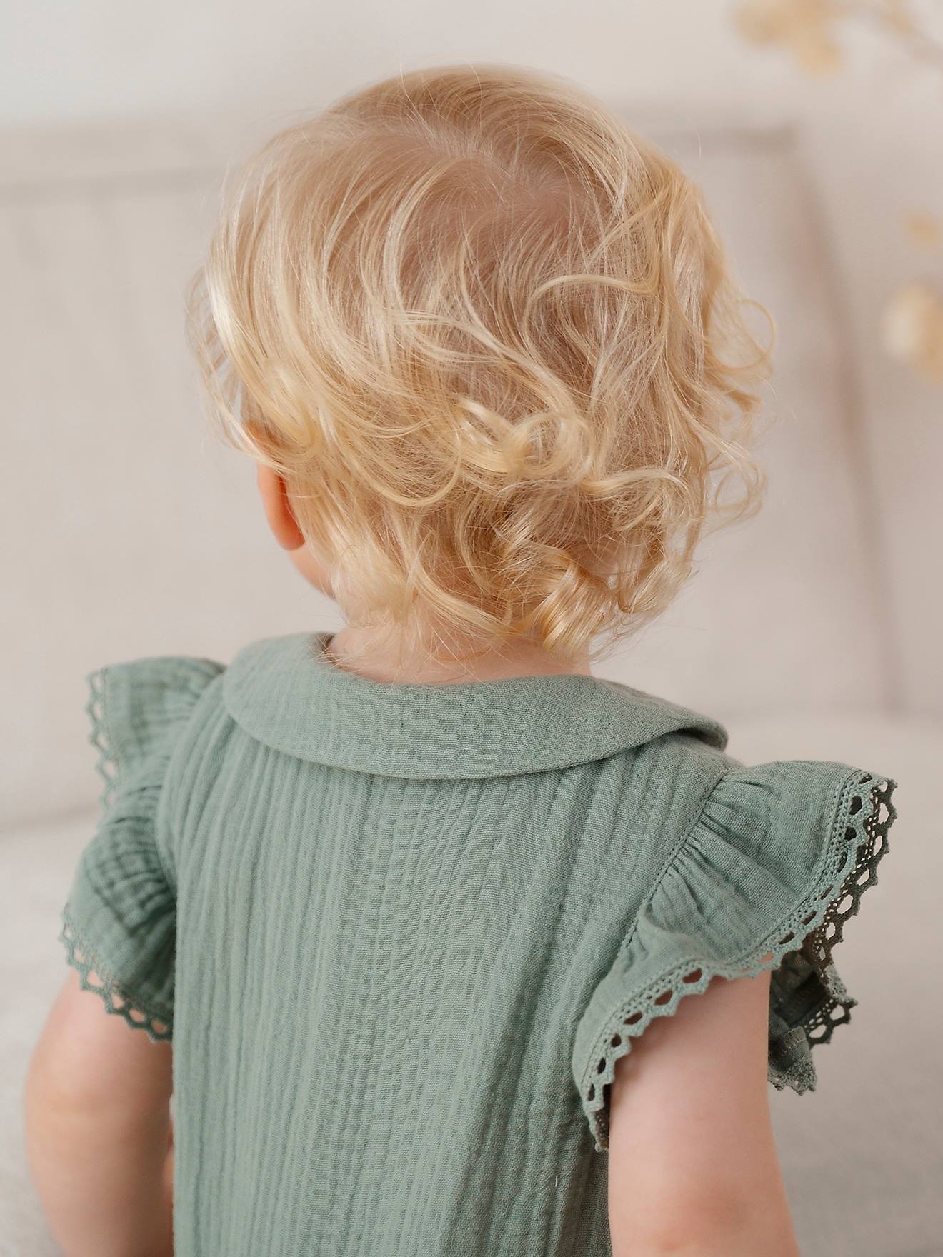 Vertbaudet Mädchen Baby Overall, Schmetterlingsärmel mit Stickerei - salbeigrün