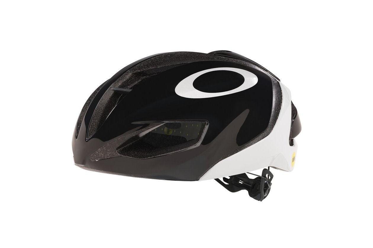 Oakley ARO5