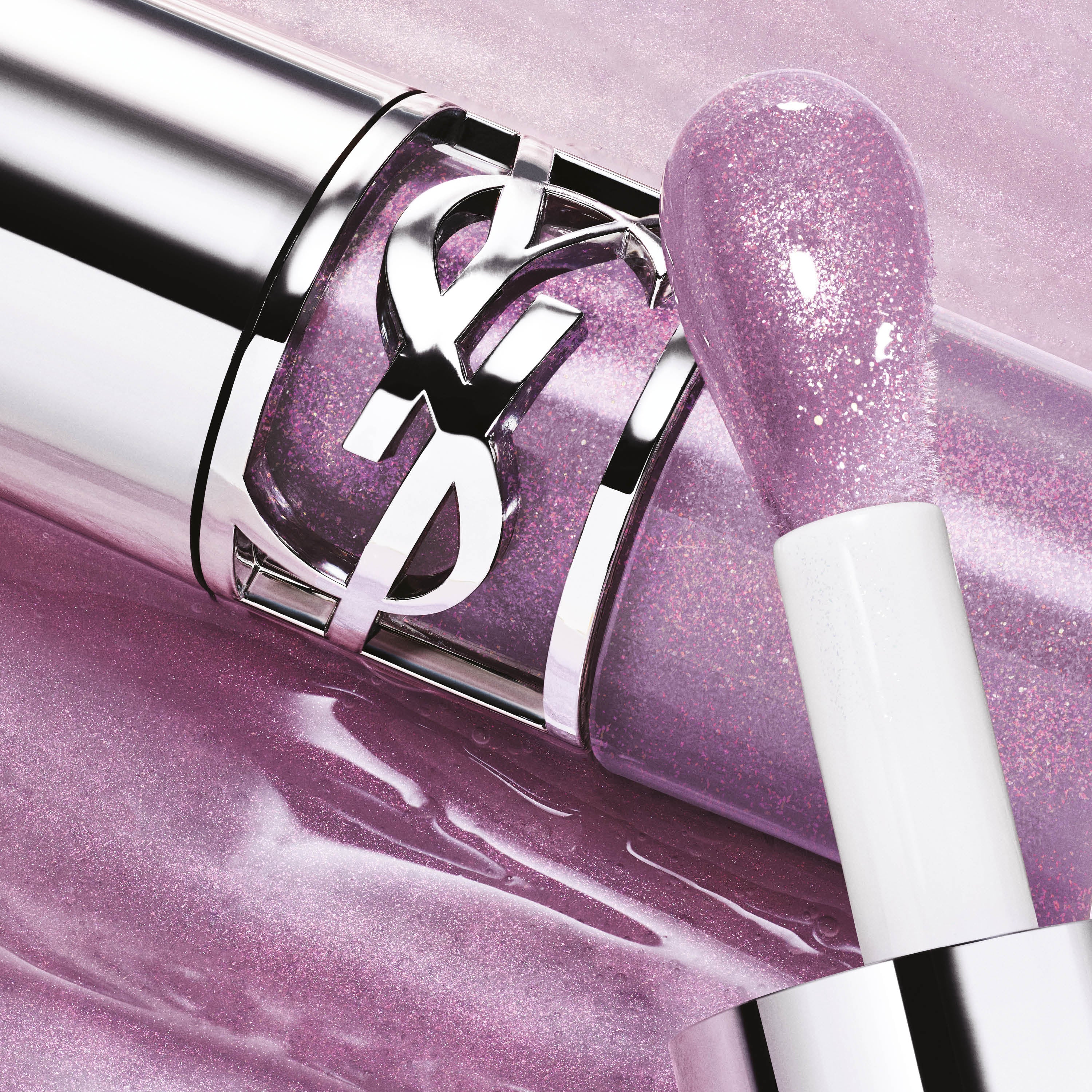 Huulet YSL Loveshine Plumping Lip Oil Gloss - Plumping Lip Gloss - Kiilto
