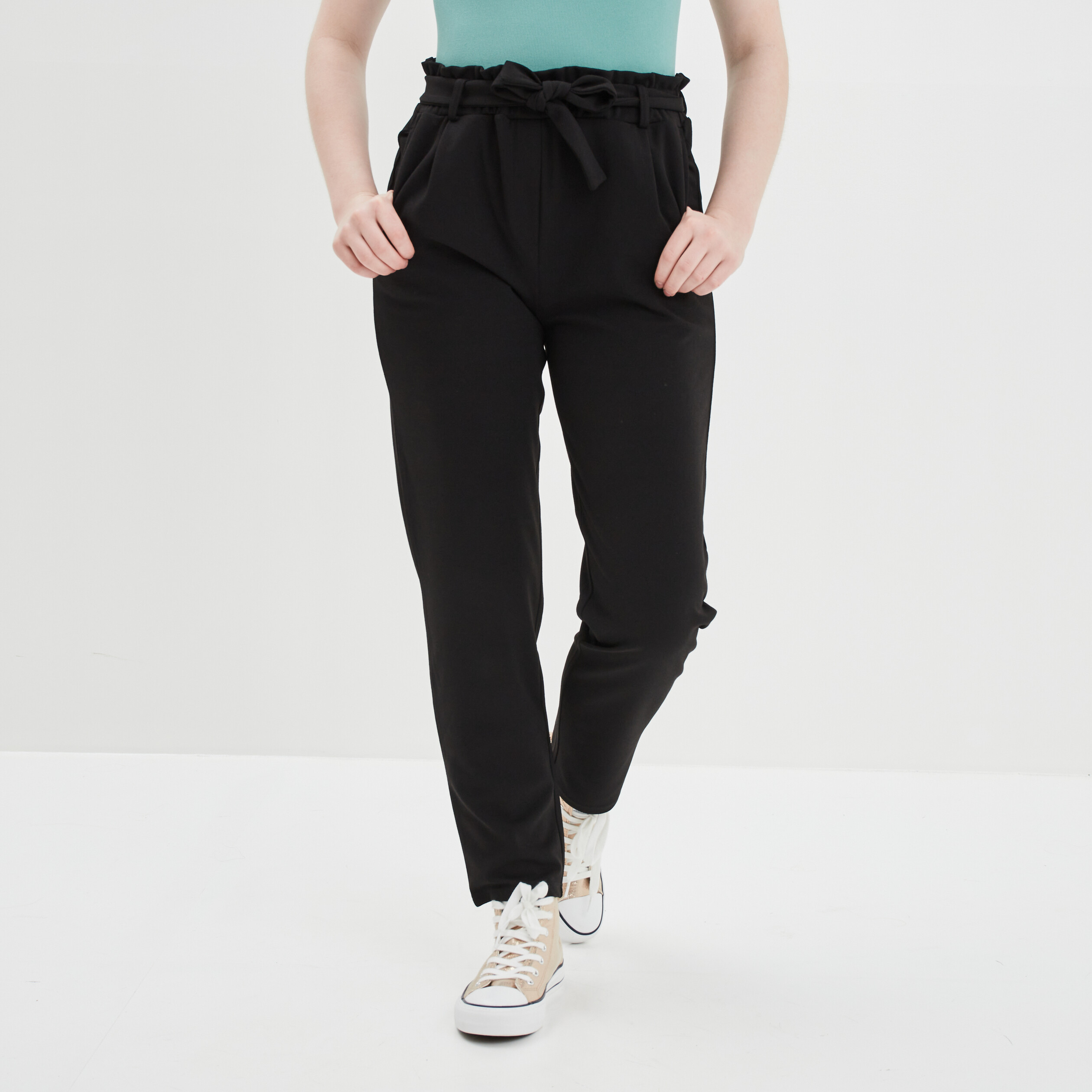 Pantalon city paperbag ceinturé noir femme | La Halle
