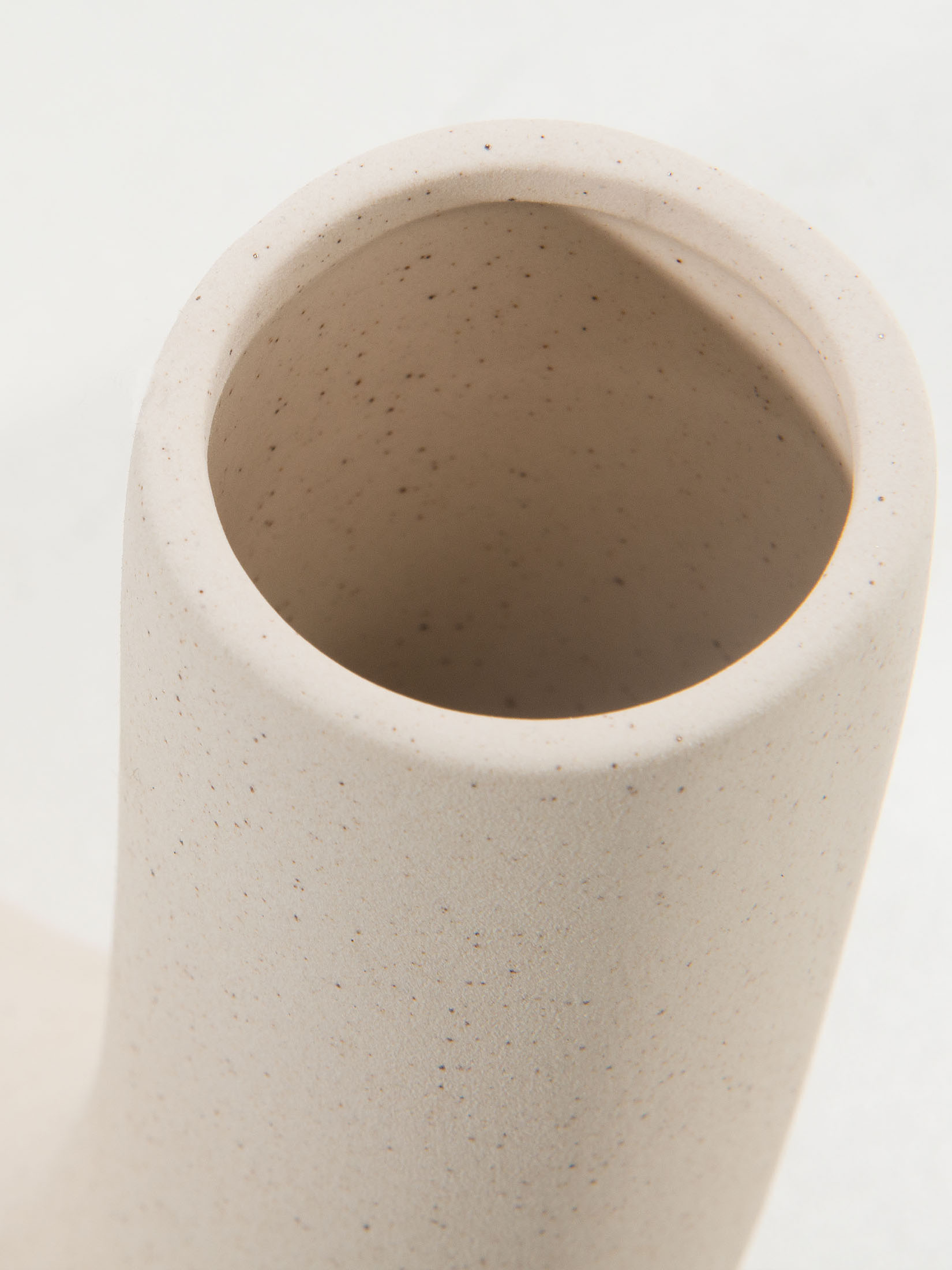 Uhui Vase, Mattweiss