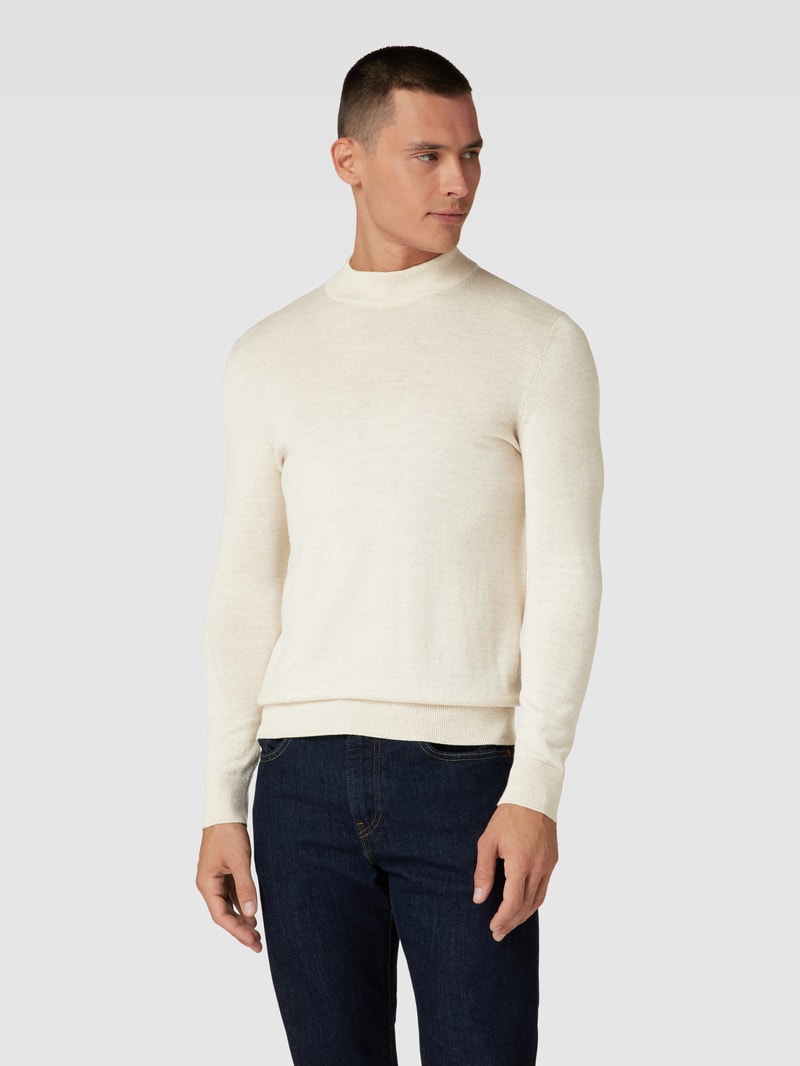 Strickpullover mit Rollkragen in ecru meliert
