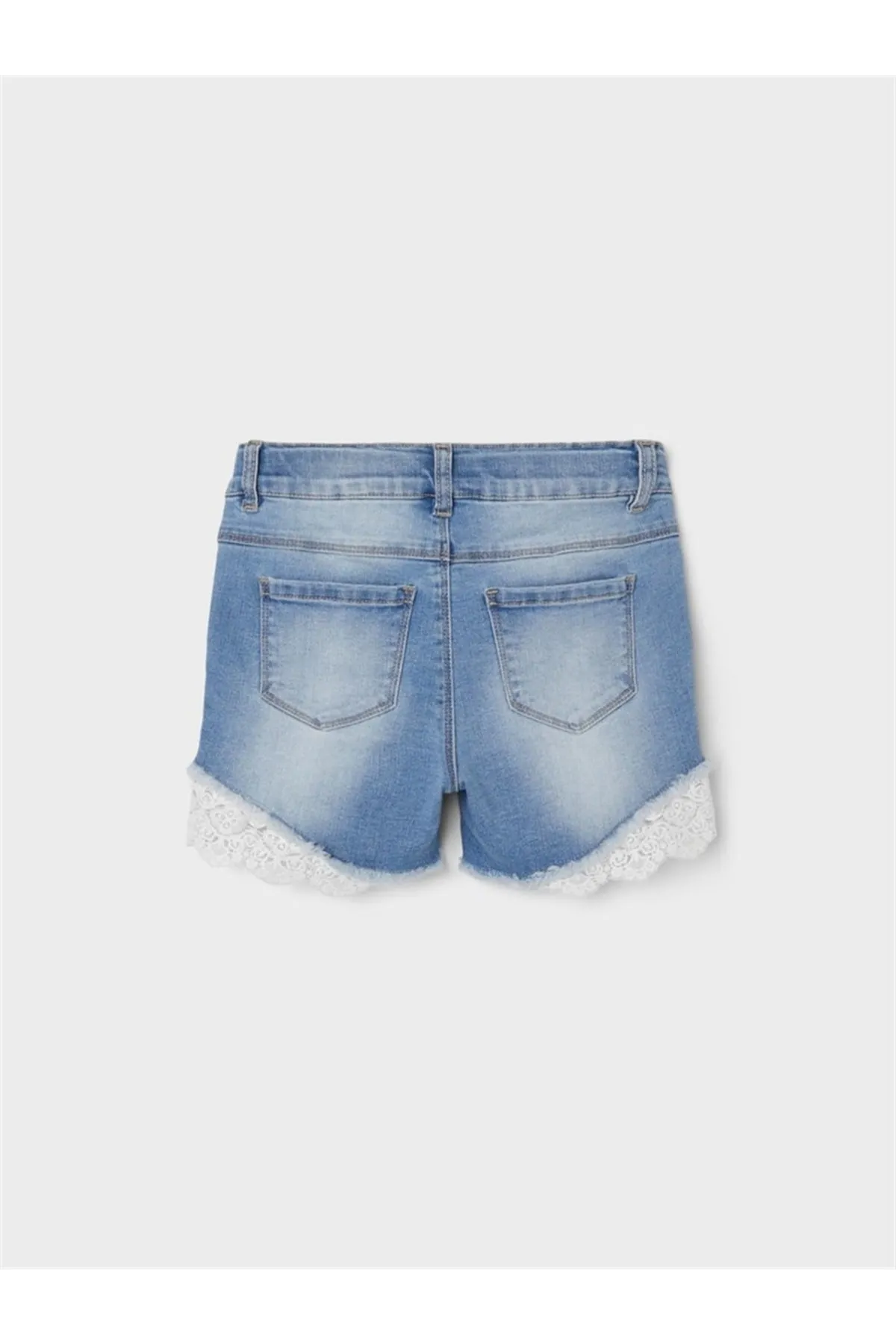 name ıt  Mädchen - Bequeme Jeansshorts mit Spitzendetail