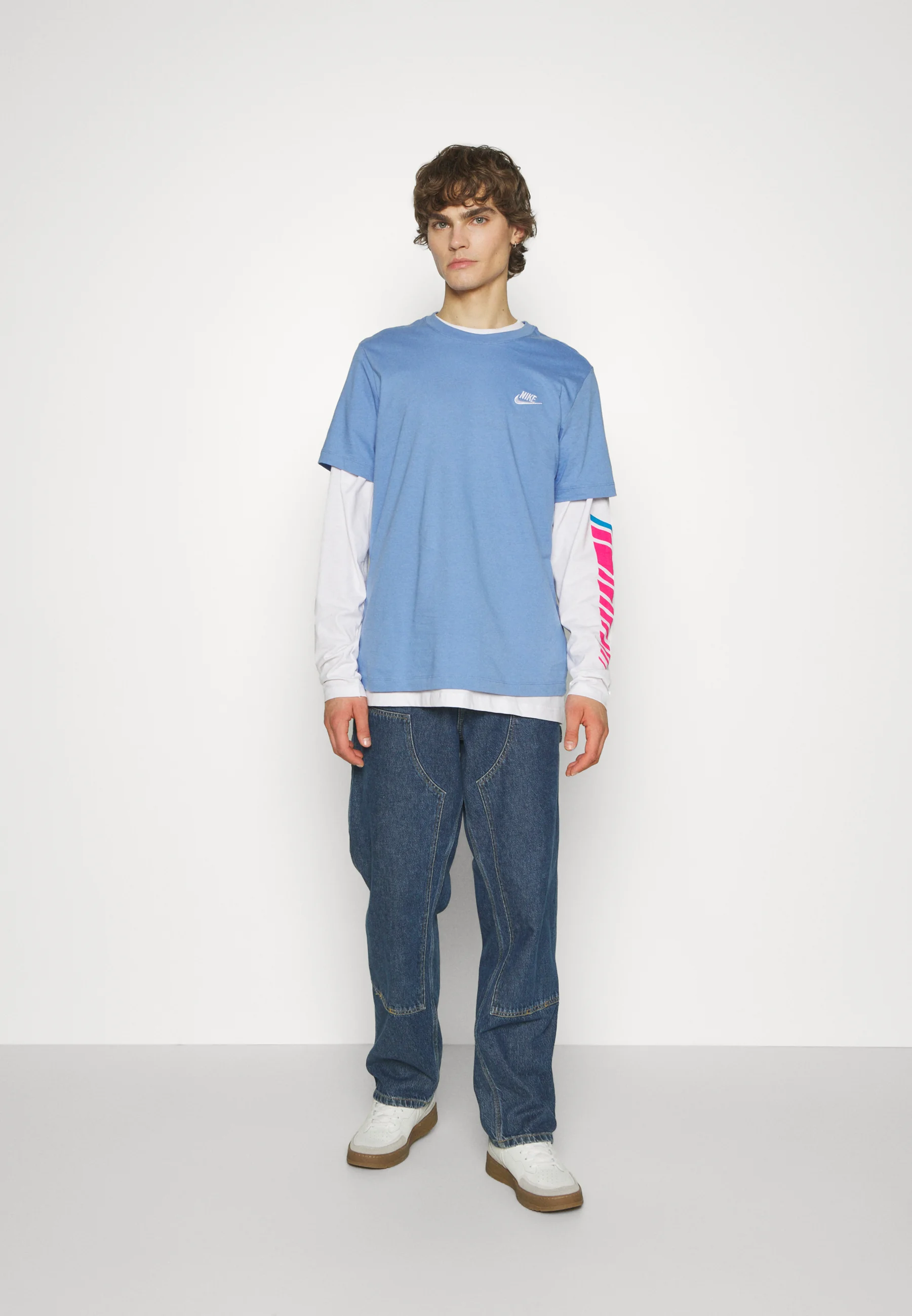 Nike Sportswear CLUB TEE - Camiseta básica