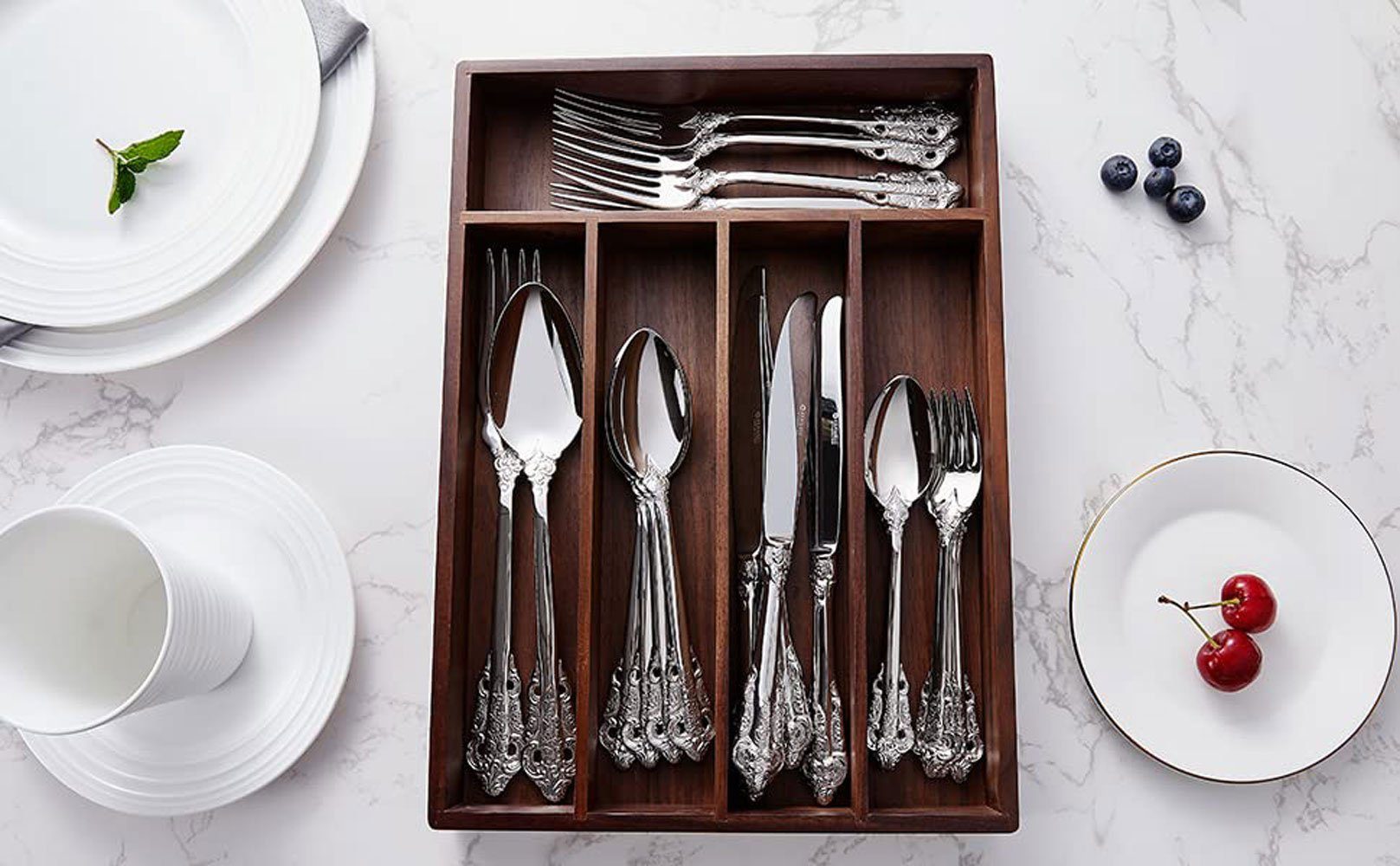 Sarfly Besteck-Set Elegant Besteck, Besteckset 5 teilig, 18/10 Edelstahl poliert, glänzend, feines Silberbesteck