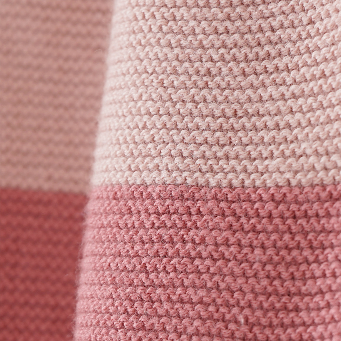 Newborn Strickpullover mit Farbteiler