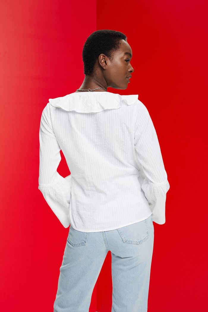 Wickelbluse mit Rüschen
