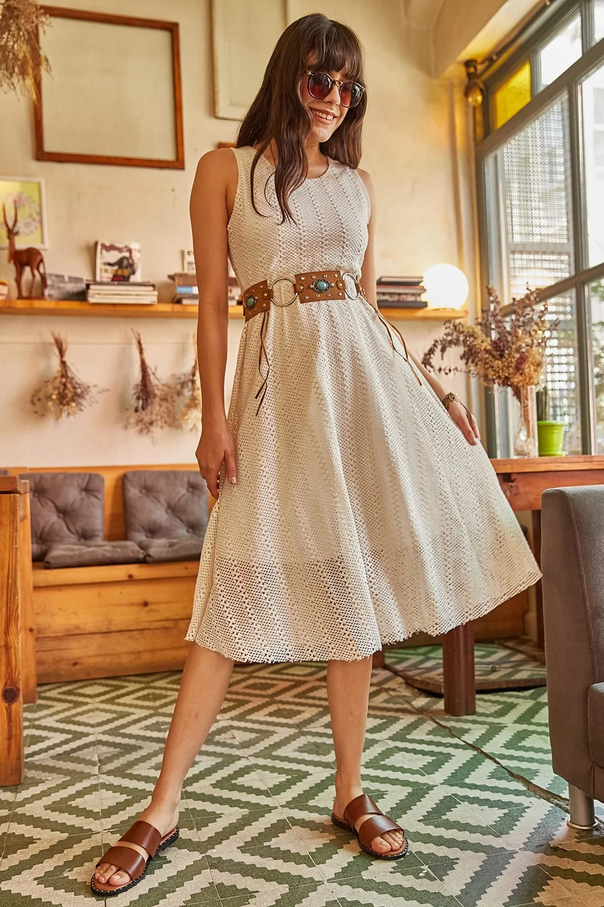 Olalook  Damenkleid aus Guipure-Guipüre mit steinerner Taille und elastischem Futter ELB-19000433