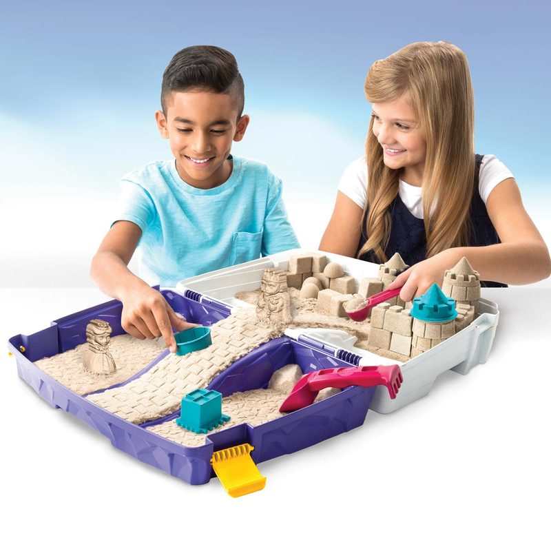 Mallette d'activités Château sable à modeler Kinetic Sand 900 g + 5 accessoires