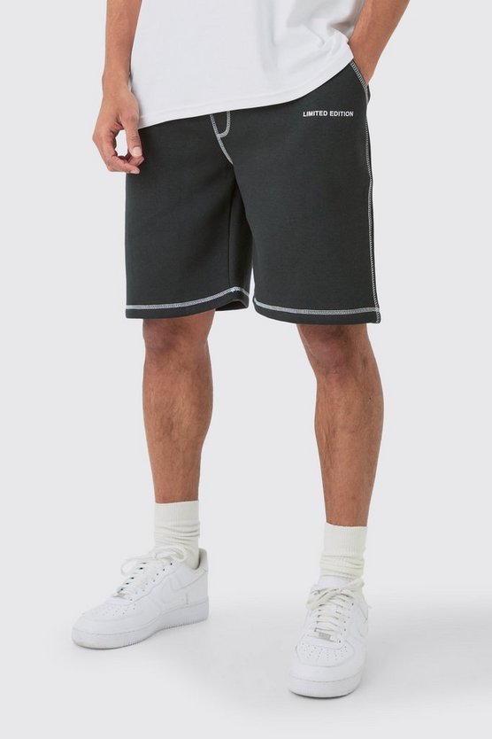 Lockere Limited Edition Shorts mit Kontrast-Naht