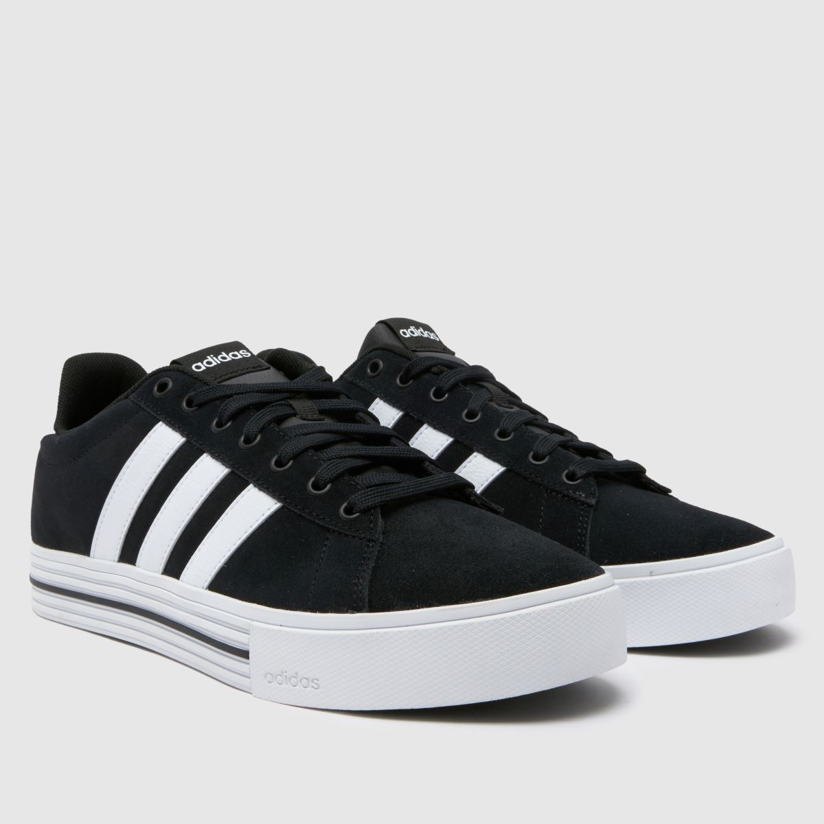 adidas Daily 4.0 cipők fekete-fehérben