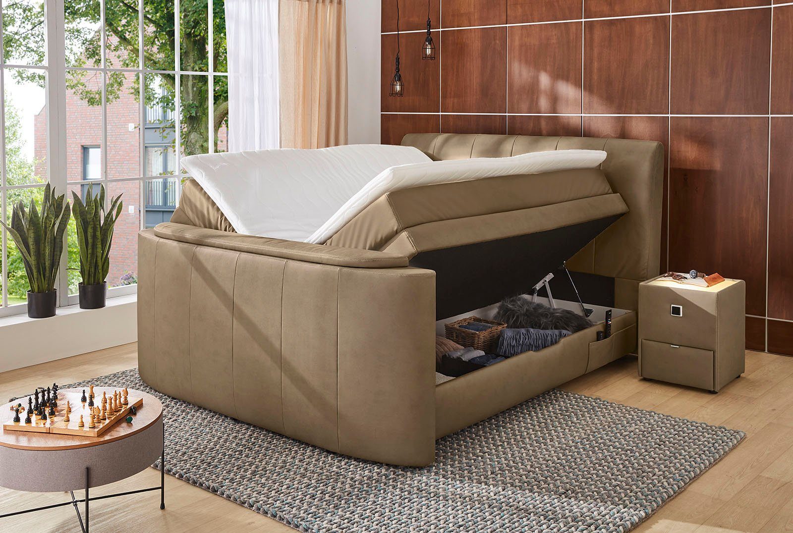 Jockenhöfer Gruppe Boxspringbett Bel Air, mit versenkbarem TV-Lift und Fernbedienung, Bettkasten/Stauraum