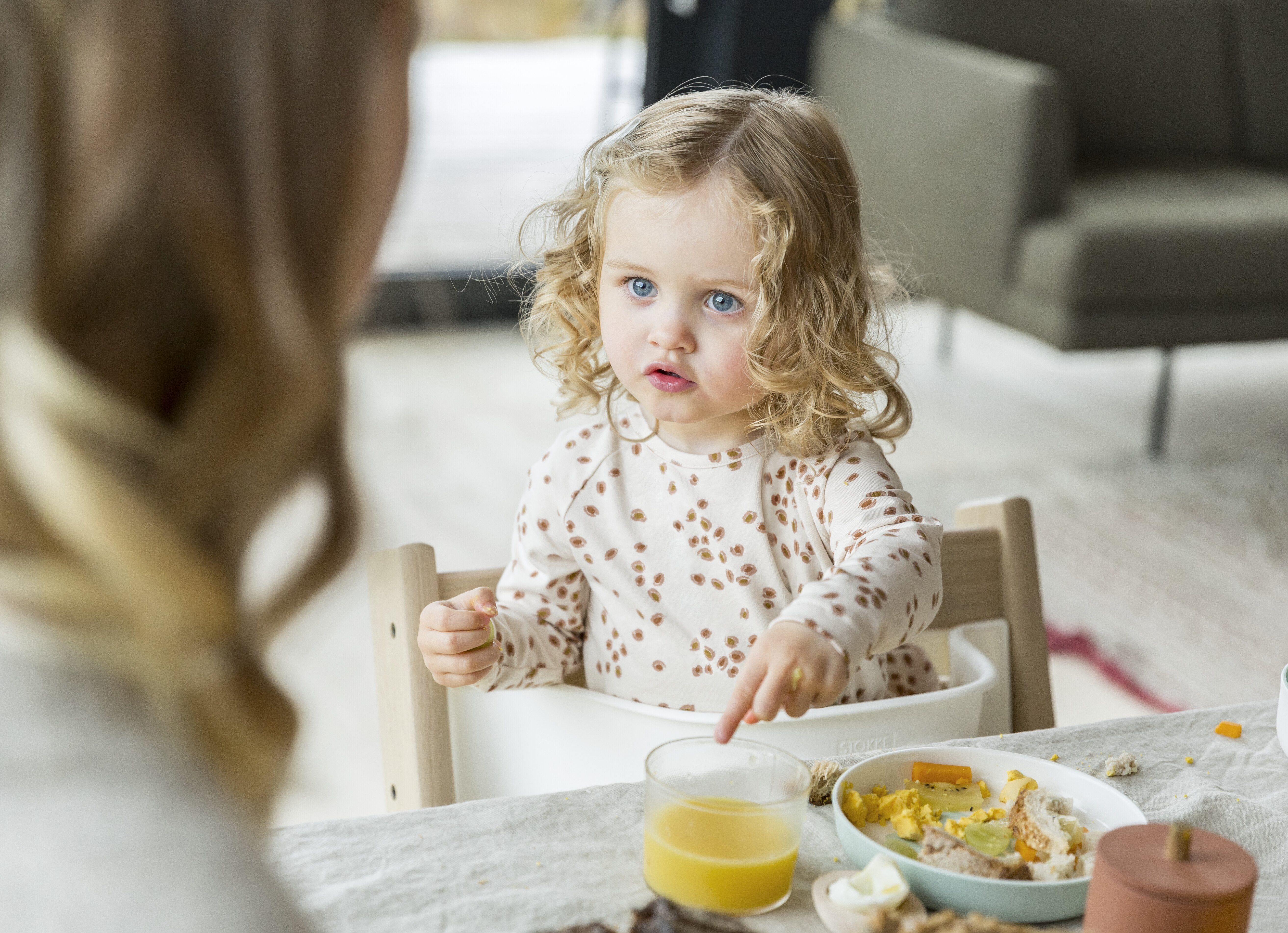 Stokke Hochstuhl Tripp Trapp® Bundle bestehend aus Kinderhochstuhl mit Babyset