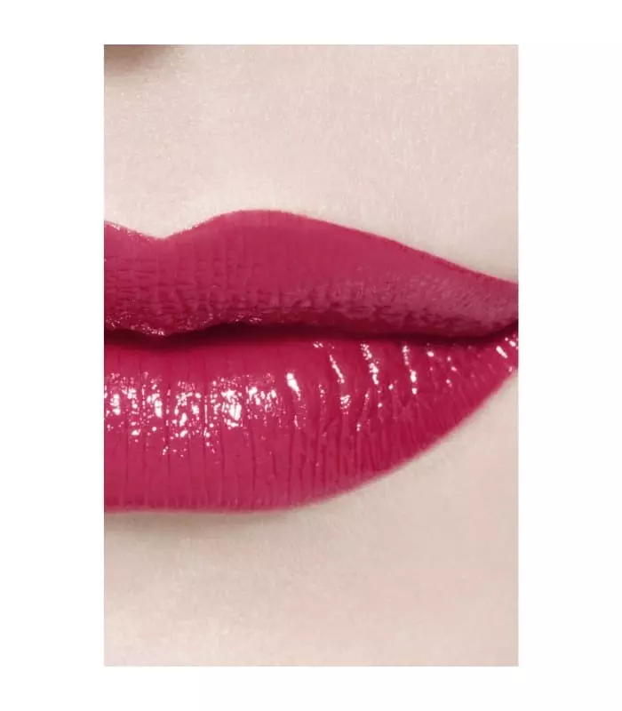 ROUGE COCO BLOOM Le rouge à levrès hydratant et repulpant longue tenue, couleur et brillance intenses