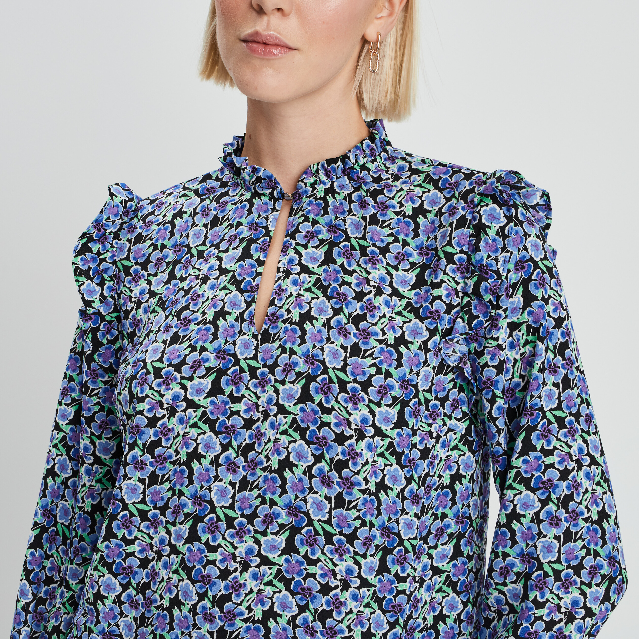Blouse à épaules et col volantés bleu marine femme | La Halle