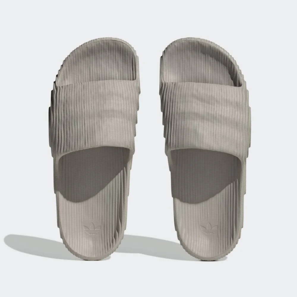 adidas Adilette 22 HQ4670 / braun