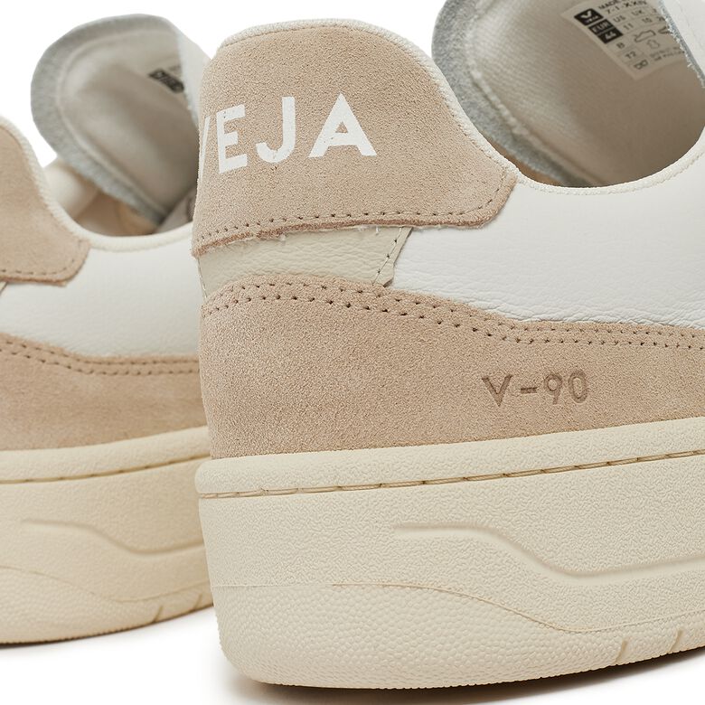 Veja Wmns Aegean Project V-90 extra-white pierre almond