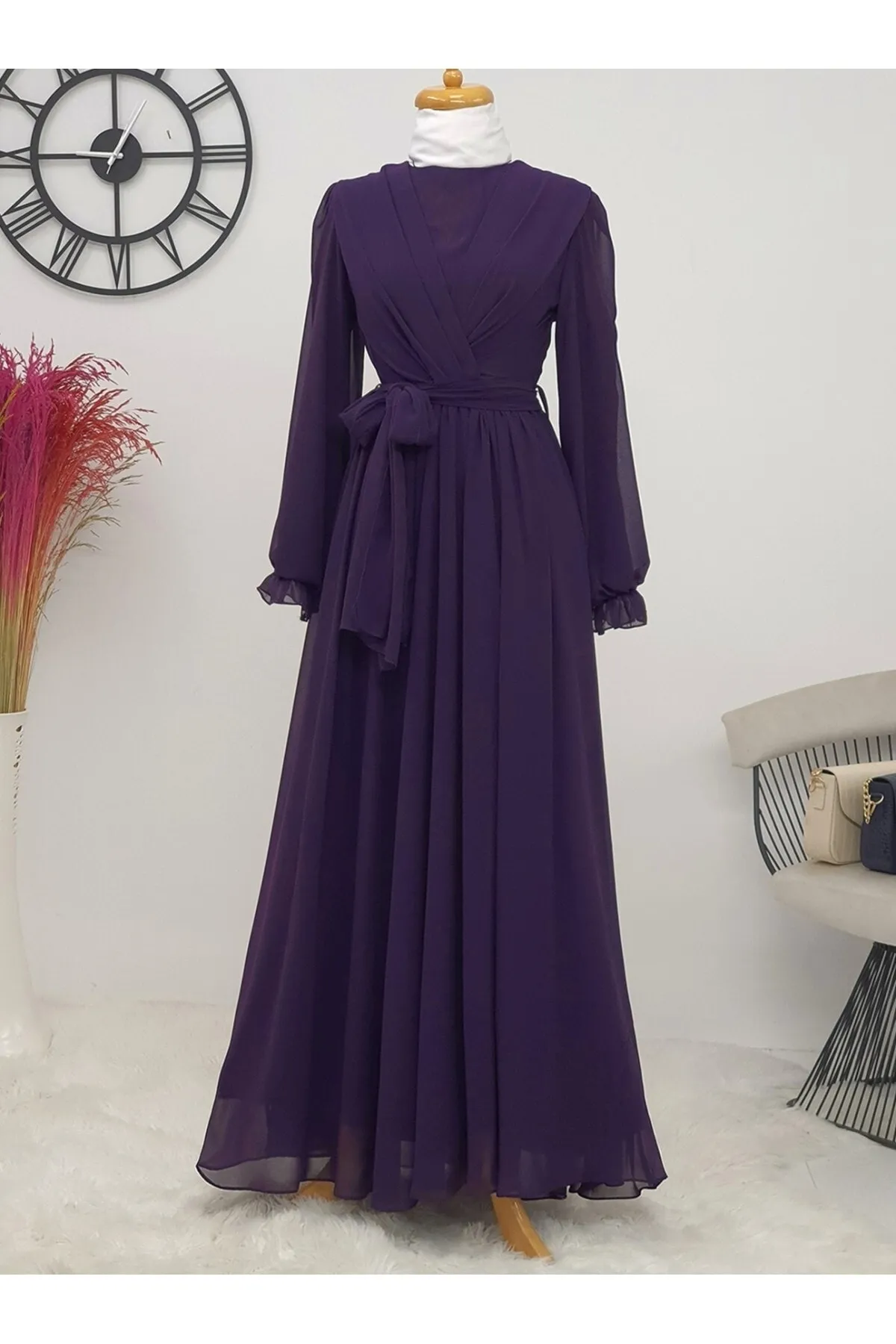 Modamorfo  Vorne drapiertes Chiffonkleid