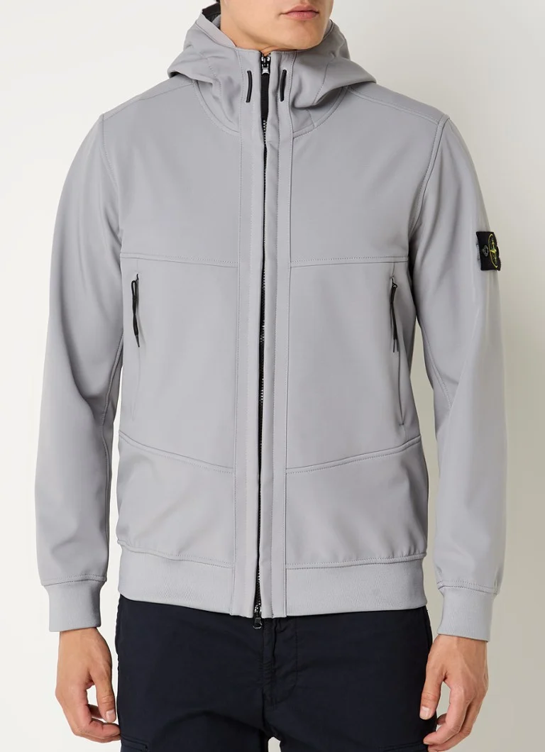 Μπουφάν Stone Island 8115Q softshell με τσέπες με φερμουάρ και λογότυπο