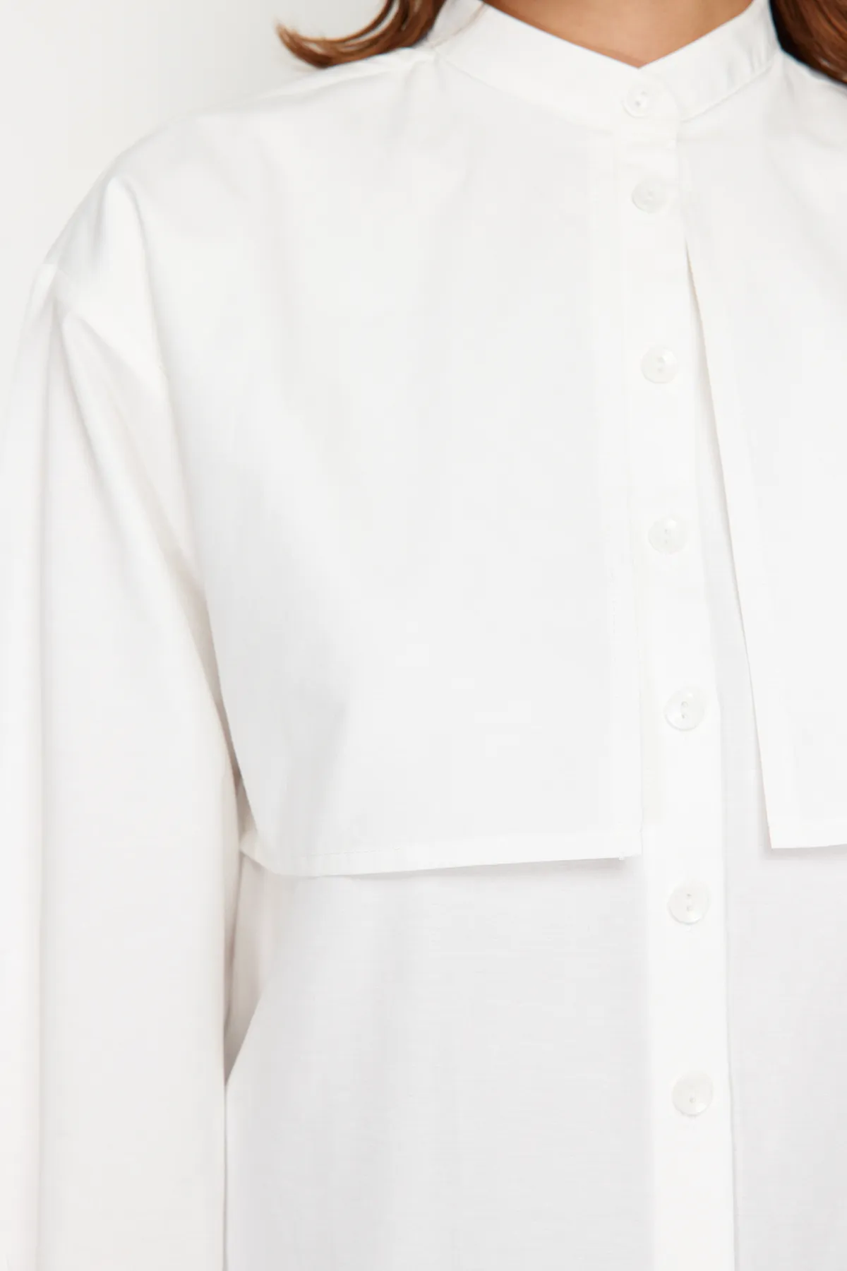 Trendyol Modest  Cremefarbenes gewebtes Baumwollhemd TCTSS23TG00030