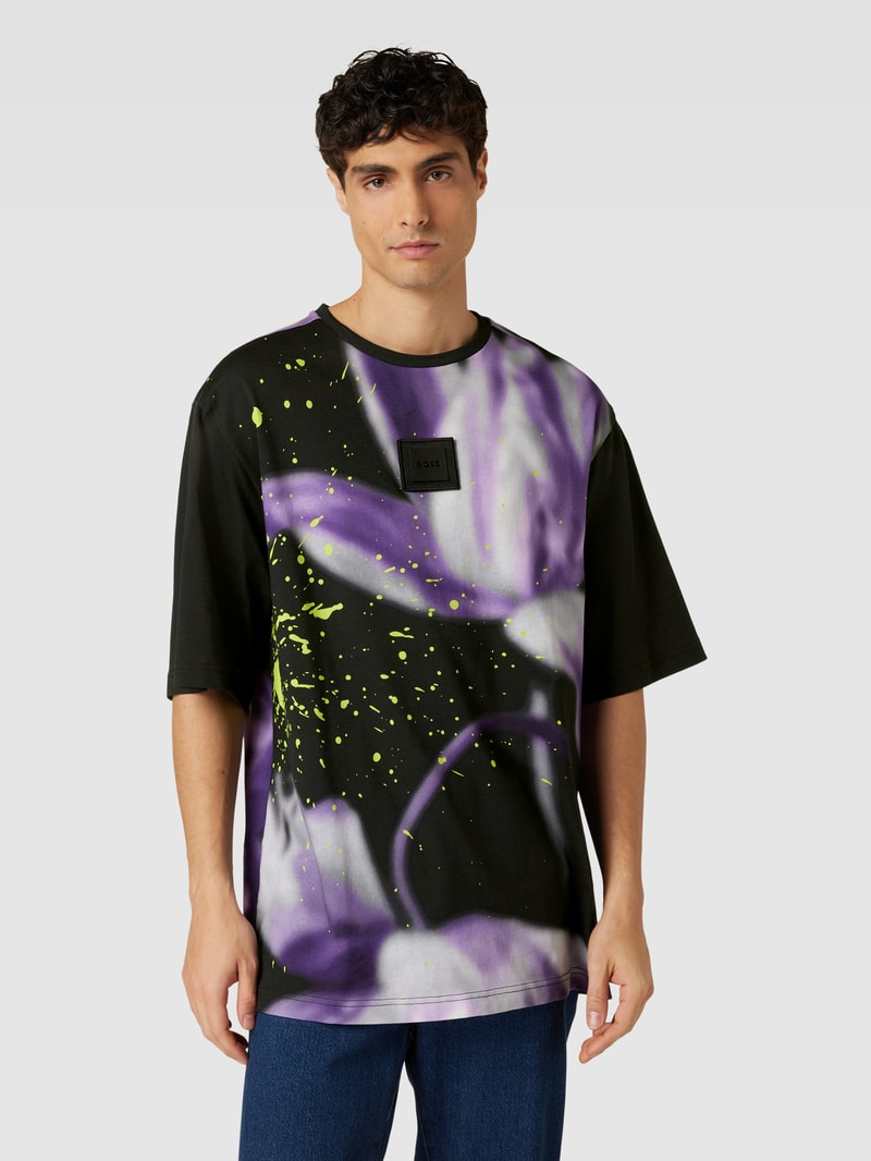 T-Shirt mit Label-Patch Modell 'Timono Lotus' in schwarz