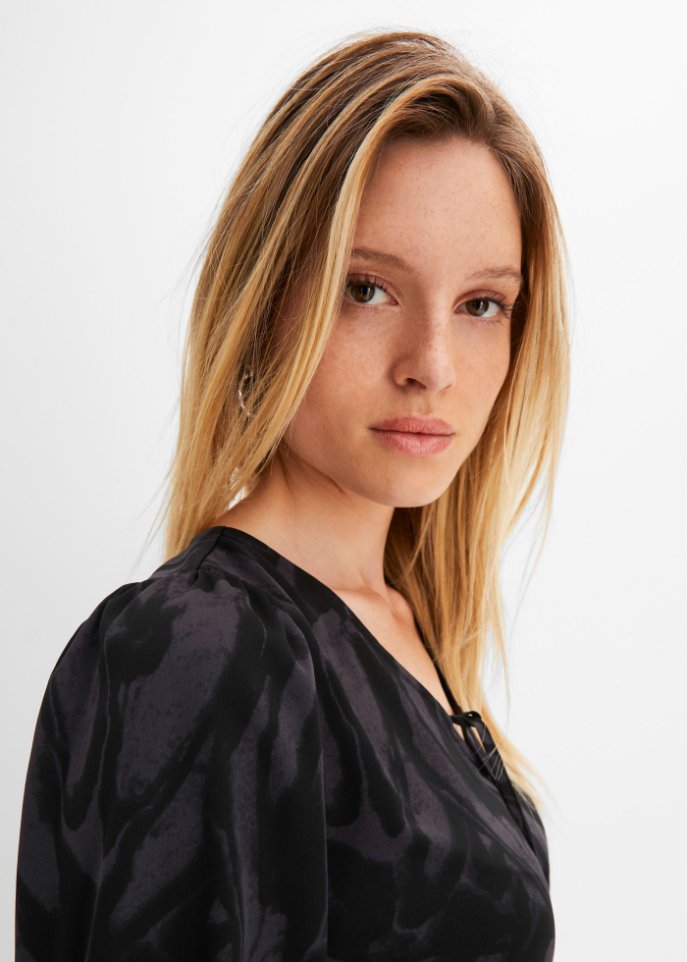 gemustertes Kleid
