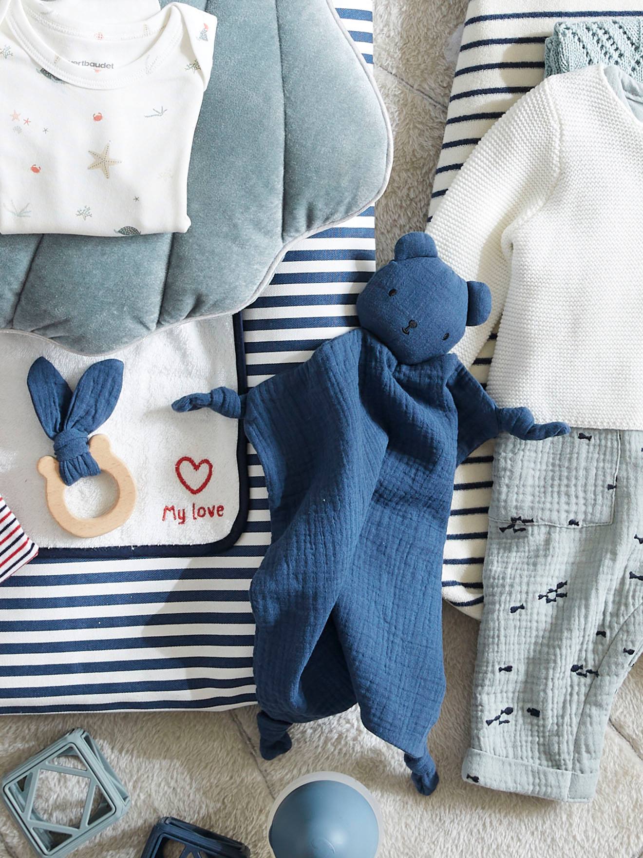 Doudou en gaze de coton + hochet rond rose