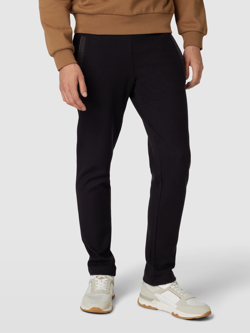 Sweatpants mit Gesäßtasche in schwarz