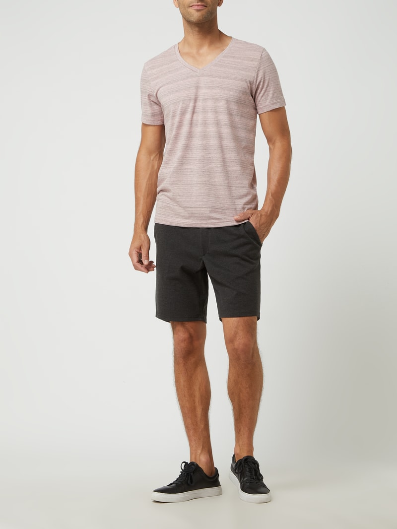 Slim Fit Chino-Shorts mit Stretch-Anteil in dunkelgrau