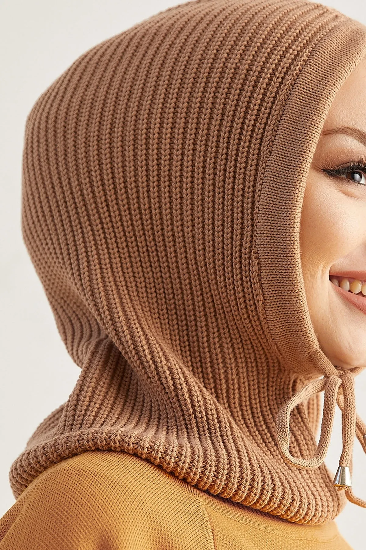 InStyle  Rona Knitwear Balaklava – Kamel