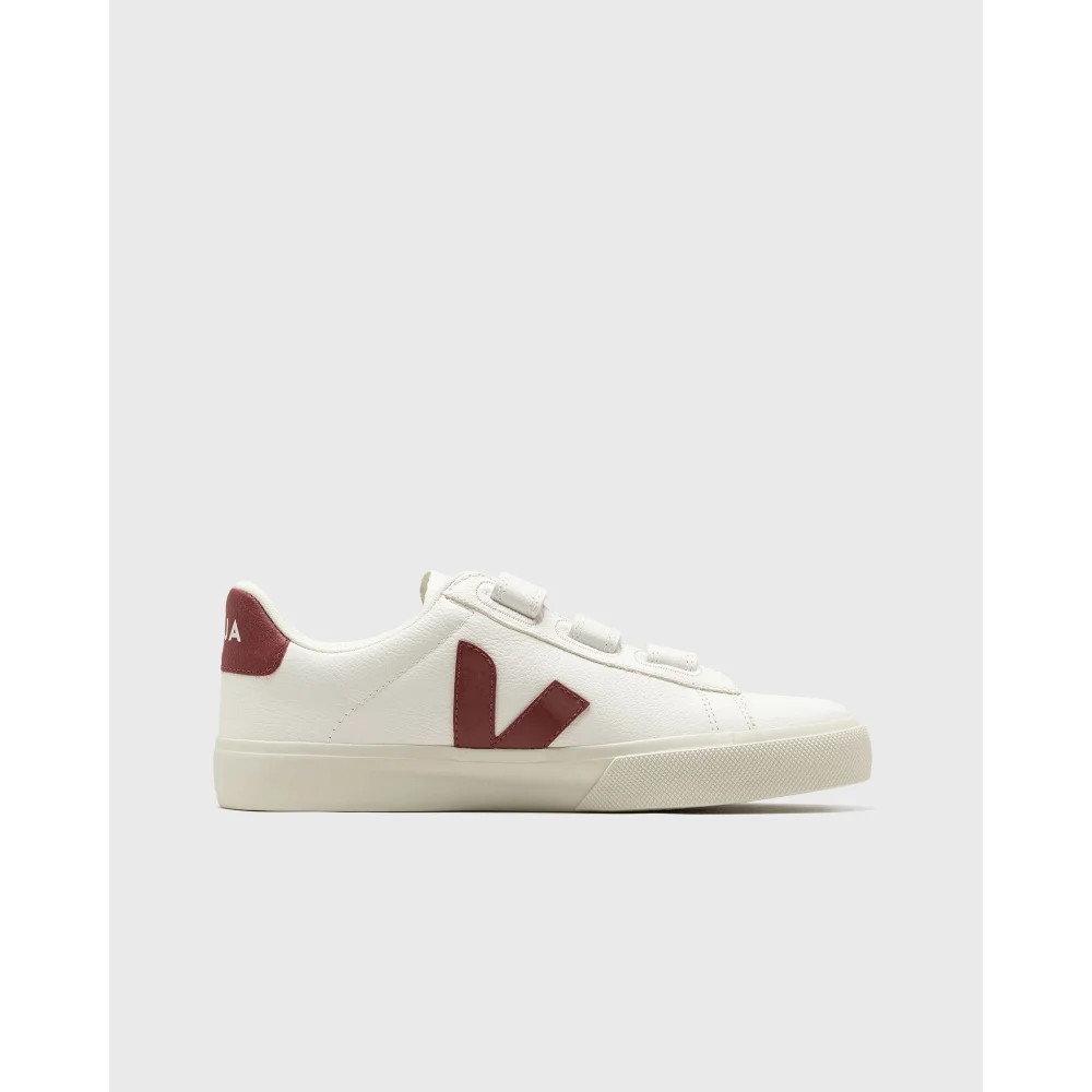 VEJA Recife Logo RC0502637A / weiss