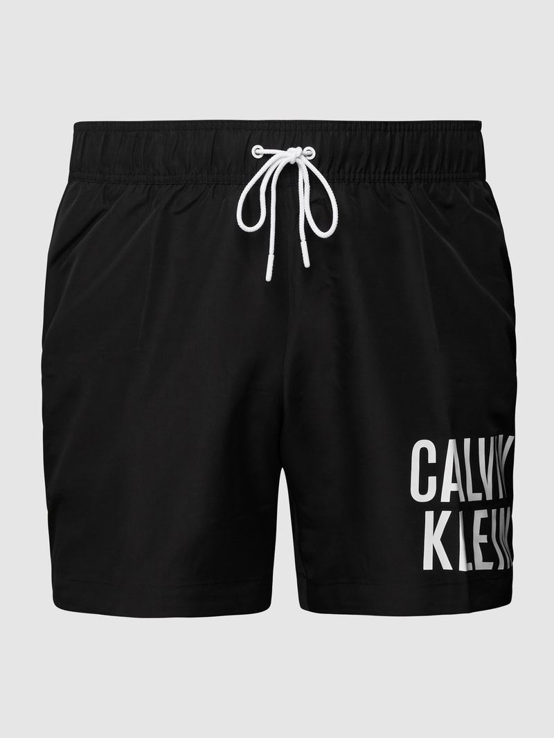 PLUS SIZE Badehose mit Label-Print in schwarz