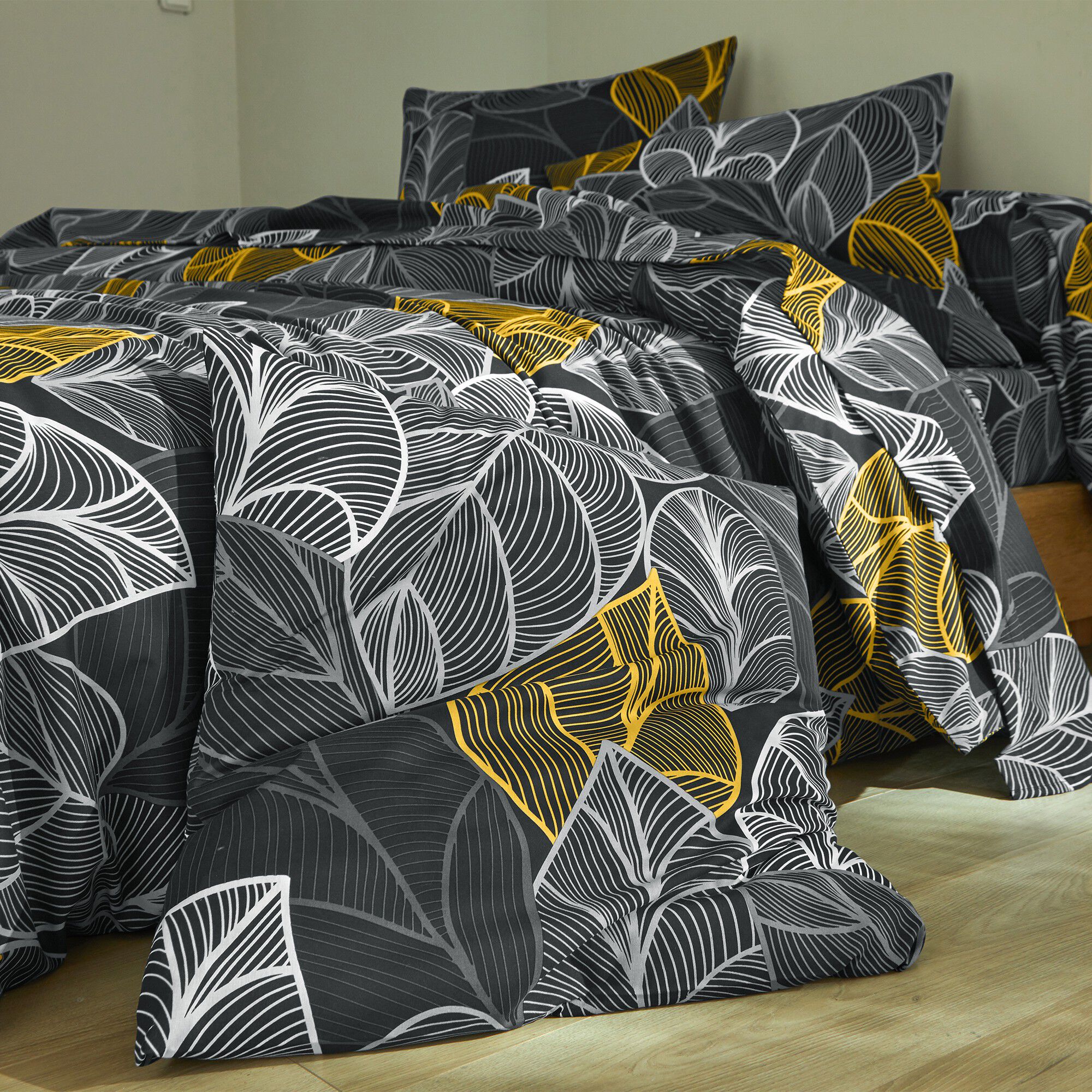 Linge de lit Elsa en polycoton à motifs feuilles
