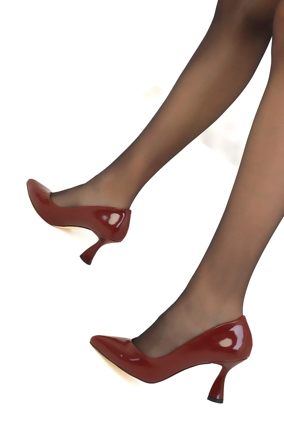 SOHO  Weinrote Lacklederschuhe für Damen mit klassischem Absatz 16549