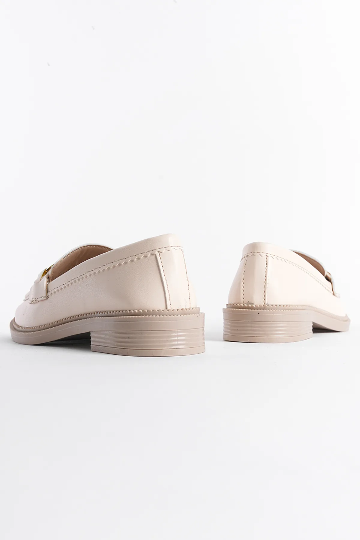 Capone Outfitters  Loafer