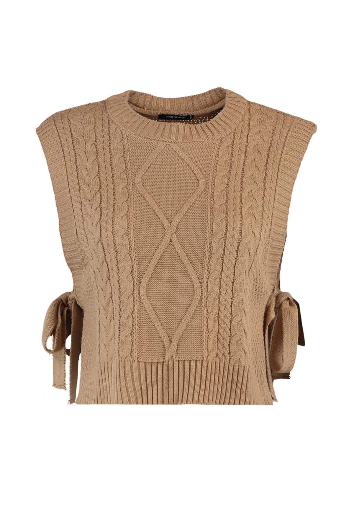 Trendyol Collection  Kurzer Strickpullover in Kamel TWOAW22SV0058